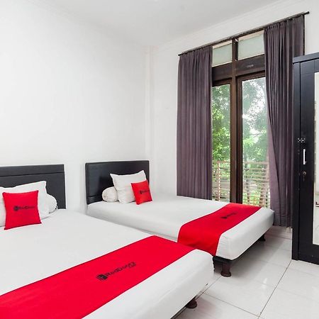 Reddoorz Syariah Near Grand Galaxy Park Hotel Ceger Luaran gambar