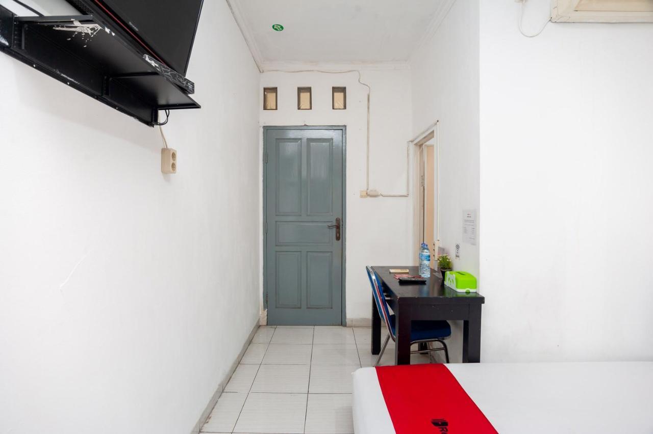 Reddoorz Syariah Near Grand Galaxy Park Hotel Ceger Luaran gambar