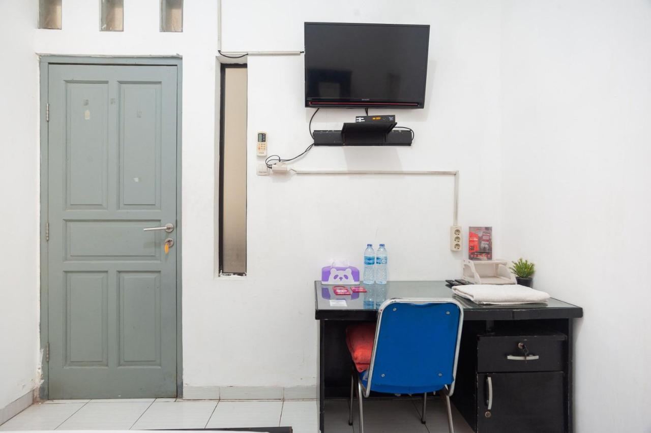 Reddoorz Syariah Near Grand Galaxy Park Hotel Ceger Luaran gambar