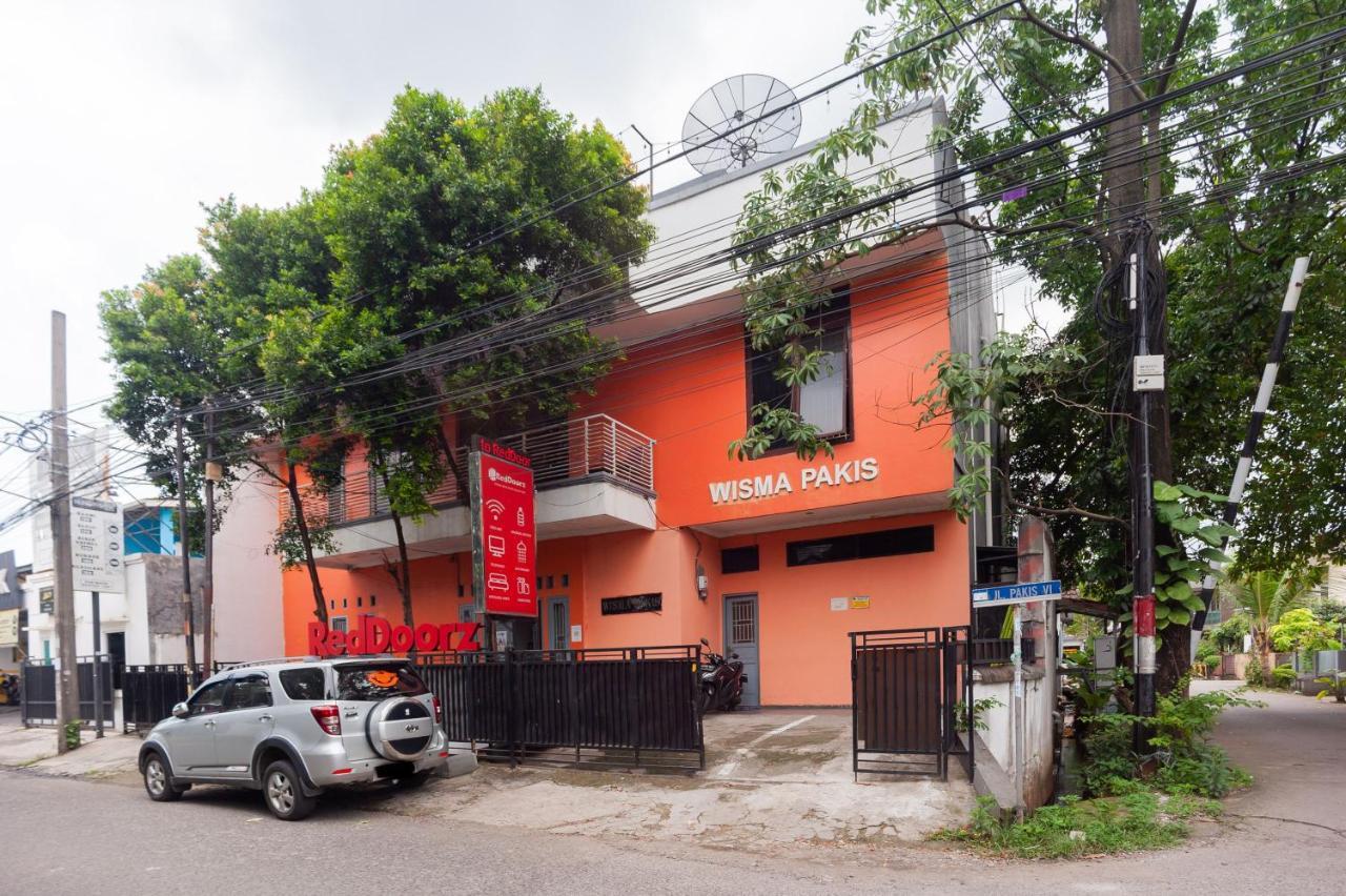 Reddoorz Syariah Near Grand Galaxy Park Hotel Ceger Luaran gambar